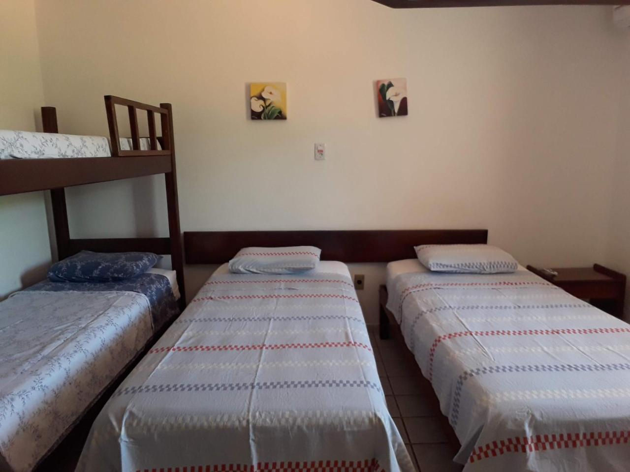 Quarto Quádruplo com Varanda